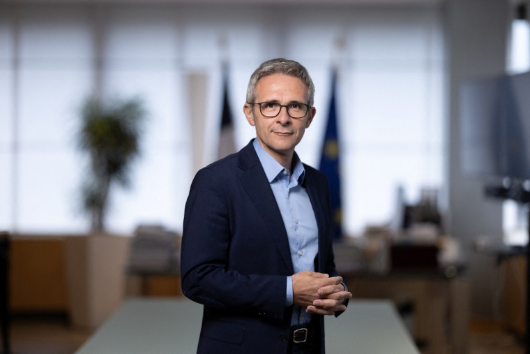 "Soit c'est une provocation, soit c'est un énième coup d'épée dans l'eau", estime Stéphane Troussel, président PS du conseil départemental de Seine-Saint-Denis. ( AFP / JOEL SAGET )