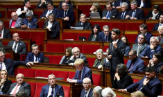L'Assemblée nationale française débat du projet de loi de financement de la Sécurité sociale pour 2026, à Paris