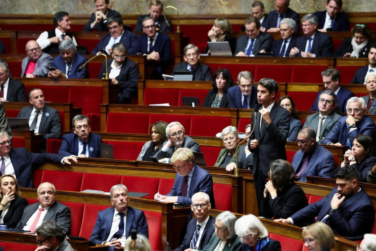 L'Assemblée nationale française débat du projet de loi de financement de la Sécurité sociale pour 2026, à Paris