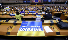 UKRAINE: LES EURODÉPUTÉS VONT ENTENDRE ZELENSKI ET QUALIFIER LA RUSSIE D'"ETAT VOYOU"