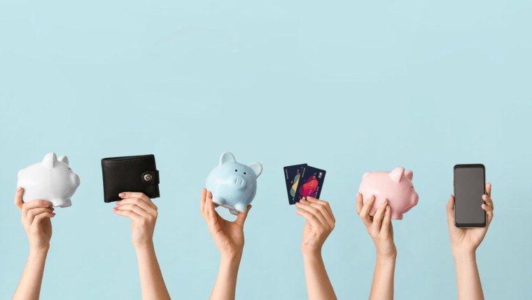 Les Français ont plus que jamais l’intention de puiser dans leur épargne pour soutenir leur consommation (Crédit photo : Shutterstock)