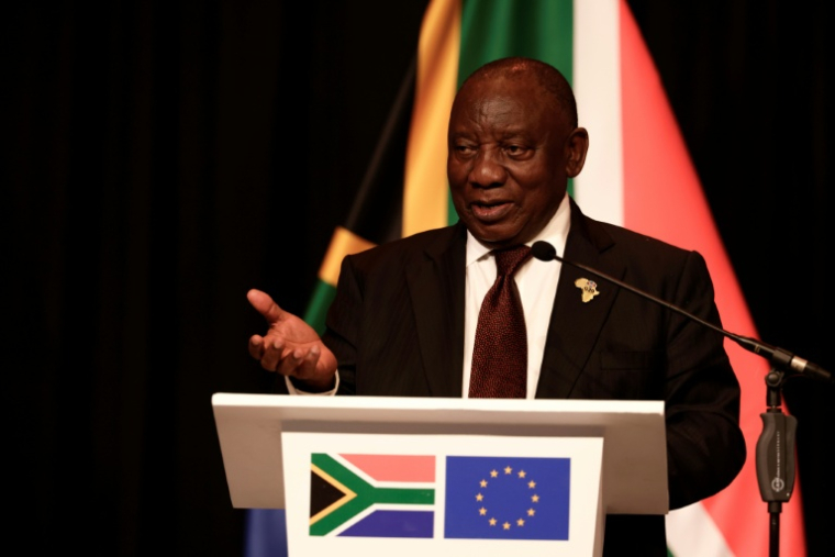 Le président sud-africain Cyril Ramaphosa lors d'une conférence de presse à Sandton, Afrique du Sud, le 20 novembre 2025  ( AFP / GIANLUIGI GUERCIA )