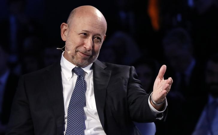BREXIT: LE PDG DE GOLDMAN SACHS DIT QU'IL SERA PLUS SOUVENT À FRANCFORT