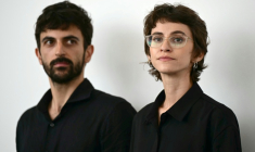 La journaliste et réalisatrice Rachel Szor et le journaliste et cinéaste israélien Yuval Abraham assistent au photocall de « Naza », présenté en compétition à la 83e Mostra internationale de Venise, le 10 septembre 2026. ( AFP / Stefano Rellandini )