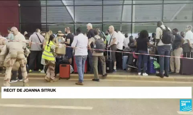 Les évacuations se poursuivent au Niger : 99 étrangers sont arrivés à Rome