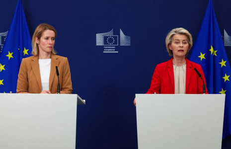 Ursula von der Leyen et Kaja Kallas, tiennent un point de presse sur le 18e paquet de sanctions à l'encontre de la Russie