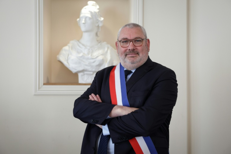 Le maire RN de Carcassonne, Christophe Barthès, à Carcassonne le 29 mars 2026 ( AFP / Valentine CHAPUIS )
