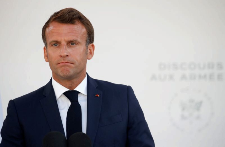 LA COTE DE CONFIANCE DE MACRON PREND SIX POINTS À 50%