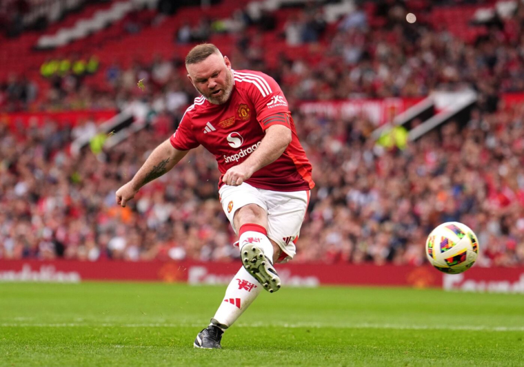 Wayne Rooney revient sur les menaces lors de son transfert d’Everton à Manchester United