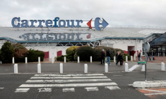Le plus grand Carrefour de France, à Villiers-en-Bière, en 2013 ( AFP / JACQUES DEMARTHON )
