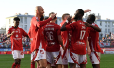 Brest scotche Monaco dans le temps additionnel