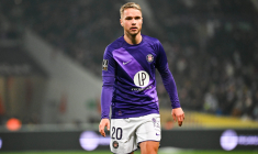 Niklas Schmidt gravement blessé au genou