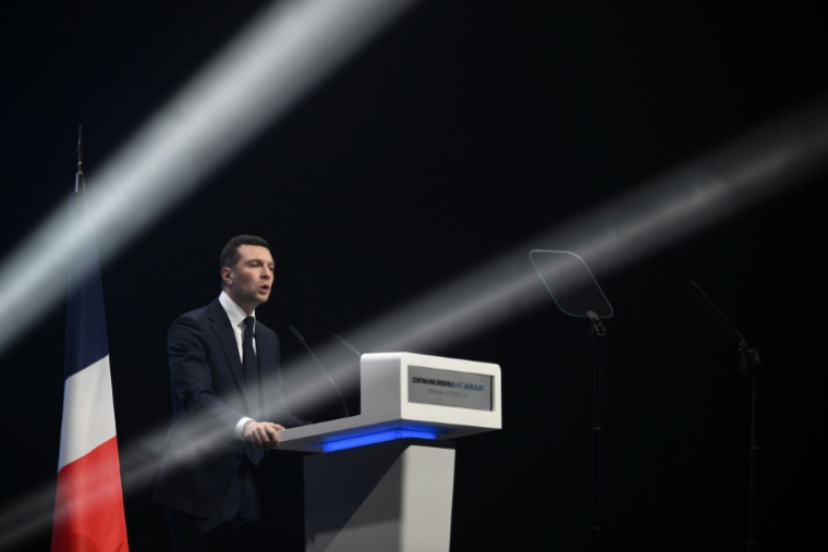 Le président du Rassemblement National Jordan Bardella à Perpignan, dans les Pyrénées-Orientales, le 28 février 2026 ( AFP / Ed JONES )