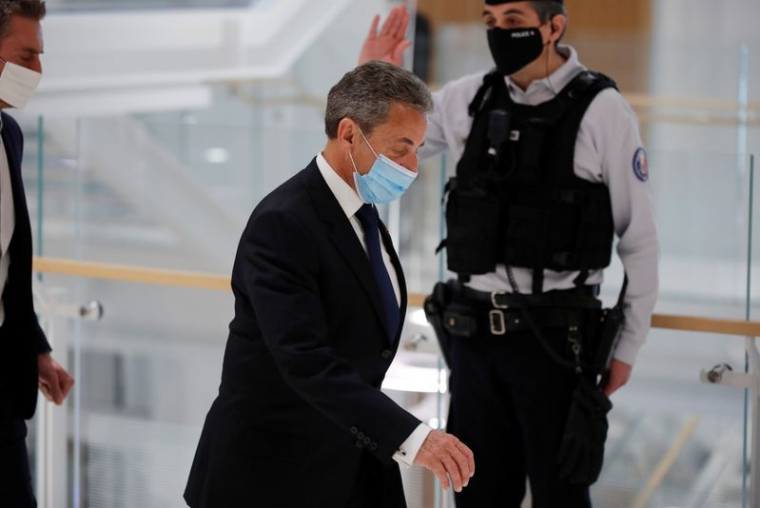 SARKOZY SE DIT PRÊT À ATTAQUER LA FRANCE DEVANT LA COUR EUROPÉENNE DES DROITS DE L'HOMME