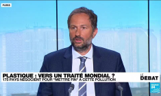 Vers un traité mondial pour le plastique ? 175 pays négocient pour "mettre fin" à cette pollution