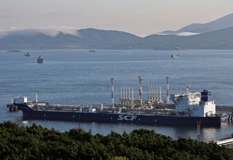 Le pétrolier russe Vladimir Arsenyev au terminal de pétrole brut Kozmino