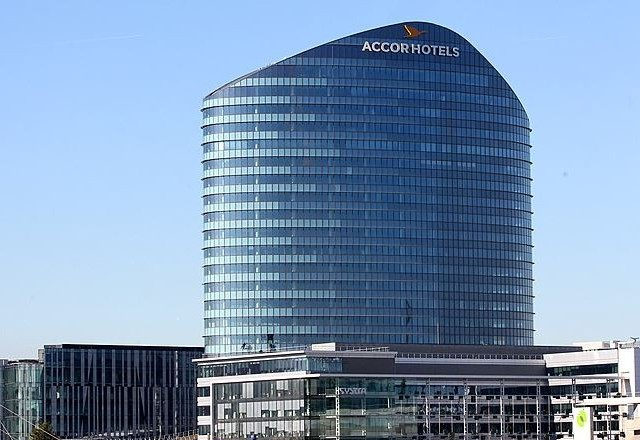 Accor signe la meilleure performance sur le CAC, soutenu par un analyste positif (Crédit : AccorHotels _Sequana)