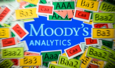 Moody's classe encore la France parmi les dettes de bonne qualité, avec une note Aa3, quand Fitch et Standard & Poor's lui accordent seulement A+ depuis l'automne ( AFP / Lionel BONAVENTURE )