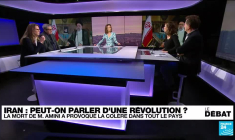 Les temps forts de 2022 : guerre en Ukraine, révolte en Iran, réélection d'Emmanuel Macron...