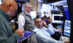 Des opérateurs à la Bourse de New York le 28 septembre 2026 ( AFP / CHARLY TRIBALLEAU )