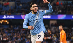 Manchester City met la pression sur Arsenal, Rayan Cherki place un splendide coup du foulard