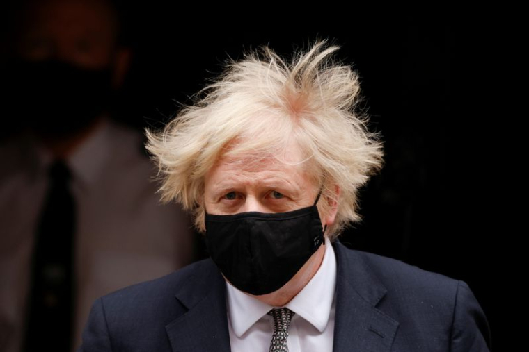 LONDRES ENVISAGE DES MESURES PLUS STRICTES SUR LES ARRIVÉES EN PROVENANCE DE FRANCE