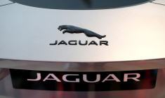 JAGUAR LAND ROVER VA SUPPRIMER 2.000 POSTES DANS LE MONDE, RAPPORTE SKY NEWS