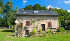 Immobilier, ce qu’il faut savoir avant d’acheter une résidence secondaire - iStock-IvonneW