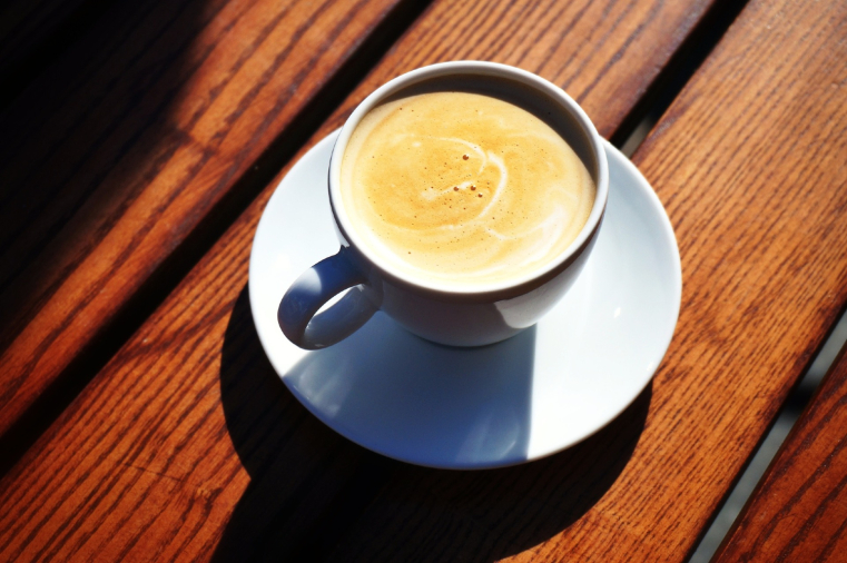 Le prix du café augmente partout, que ce soit dans les supermarchés ou à la terrasse d'un bar. (illustration) (paalharald / Pixabay)