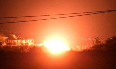 Capture d'écran d'une vidéo d'AFPTV montrant une frappe israélienne sur le village d'Annan, dans le sud du Liban, le 5 janvier 2026 ( AFPTV / - )