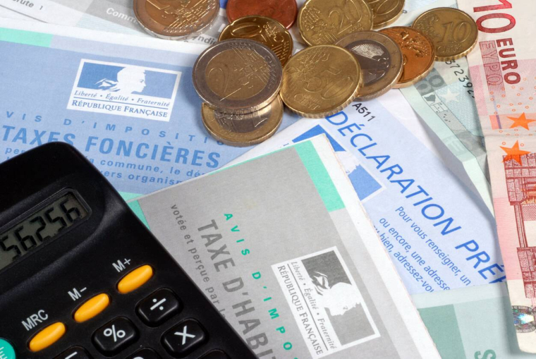 Comment réduire ses impôts avant la fin de l’année ? / iStock.com - Richard Villalonundefined undefined