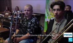 Un orchestre dans la guerre : un Ukraine, les sons loin du front