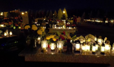 Pologne : un cimetière illuminé de milliers de bougies pour la Toussaint
