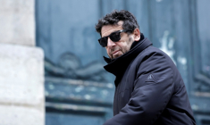 Le chanteur et acteur Patrick Bruel à Paris, le 10 décembre 2024 ( AFP / STEPHANE DE SAKUTIN )