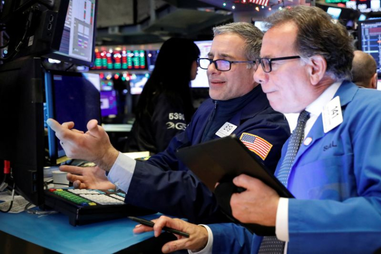WALL STREET OUVRE EN HAUSSE