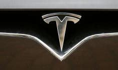 LES RÉSULTATS DE TESLA DÉÇOIVENT, LE TITRE PLONGE
