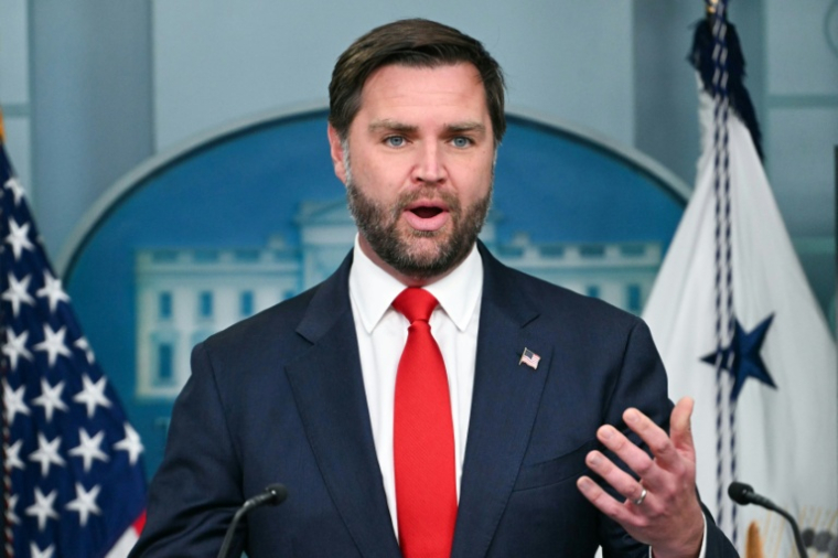 Le vice-président américain JD Vance lors d'une conférence de presse à la Maison Blanche, à Washington, aux Etats-Unis, le 1er octobre 2025 ( AFP / Jim WATSON )