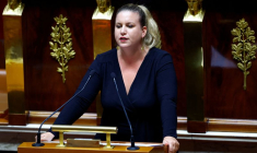 Le Premier ministre français prononce son discours de politique générale devant le Parlement à Paris