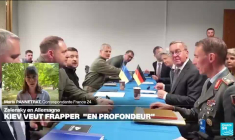 En visite en Allemagne, Zelensky souhaite des frappes "en profondeur" sur la Russie