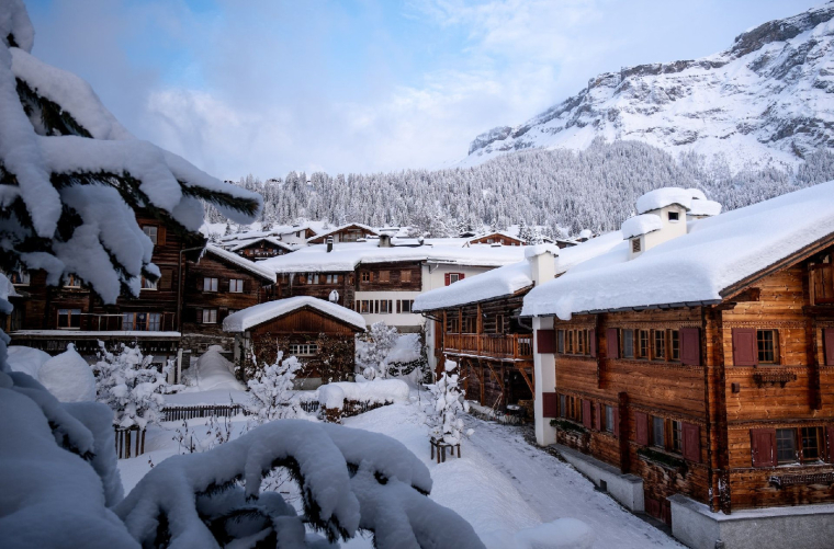 (Crédits photo : Unsplash - Patrick Robert Doyle ) neige et assurance