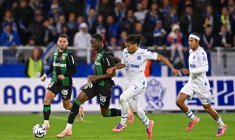 Une tête au bout de l'effort et Lens s'impose à 10 à Auxerre