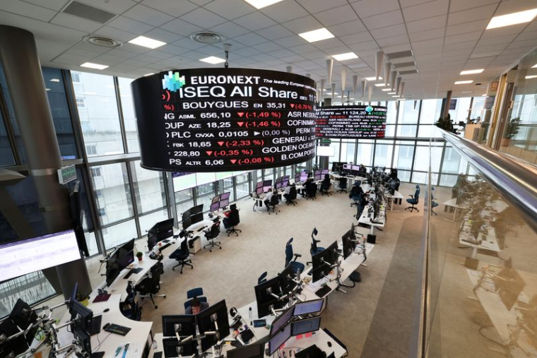 Bourse Euronext dans le quartier d'affaires de La Défense à Paris