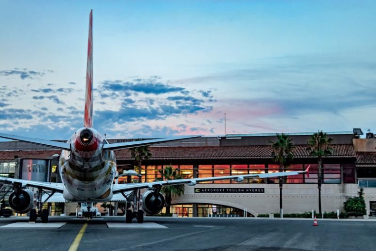 L’aéroport de Toulon‑Hyères, exploité par Vinci. (crédit photo : Vinci)