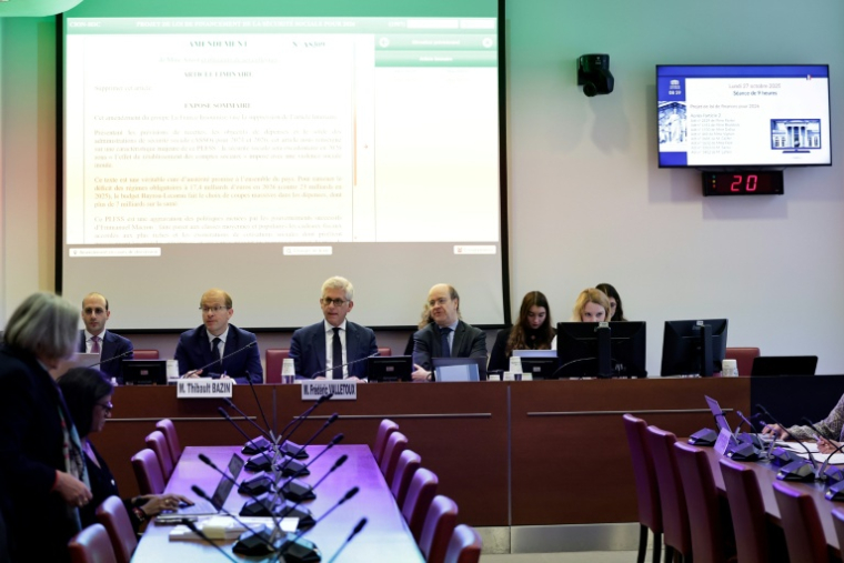 Début de l'examen du projet de budget de la Sécurité sociale pour 2026 le 27 octobre 2025 à la commission des Affaires sociales de l'Assemblée nationale à Paris  ( AFP / STEPHANE DE SAKUTIN )