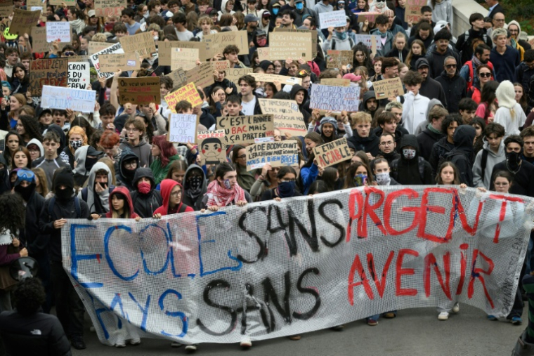 Manifestation de lycéens à Nantes, le 9 octobre 2026 ( AFP / Loic VENANCE )