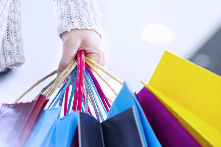 La frénésie des soldes nous pousse parfois à faire de mauvais achats.