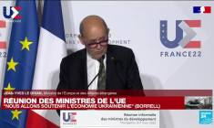 Guerre en Ukraine : la France mobilisera "300 millions d'euro d'aides humanitaires", affirme Jean-Yves Le Drian