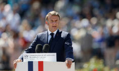 Le président Emmanuel Macron lors d'une cérémonie militaire commémorant la bataille de Camerone, à Aubagne, le 30 avril 2025 dans les Bouches-du-Rhône ( POOL / Manon Cruz )