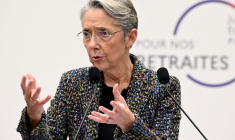 La Première ministre française, Elisabeth Borne, lors d'une conférence de presse à Paris