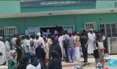 Soudan : face aux combats incessants, des milliers de civils fuient Khartoum